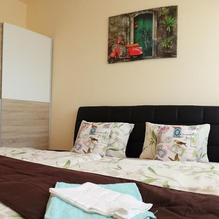 Garden House Hotel Budapest Ruang foto